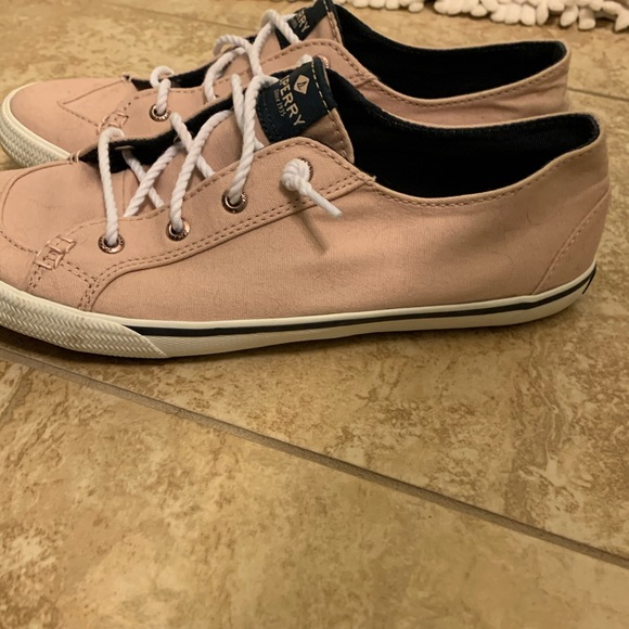 Sperry, rose color sneakers - Picture 3 of 4